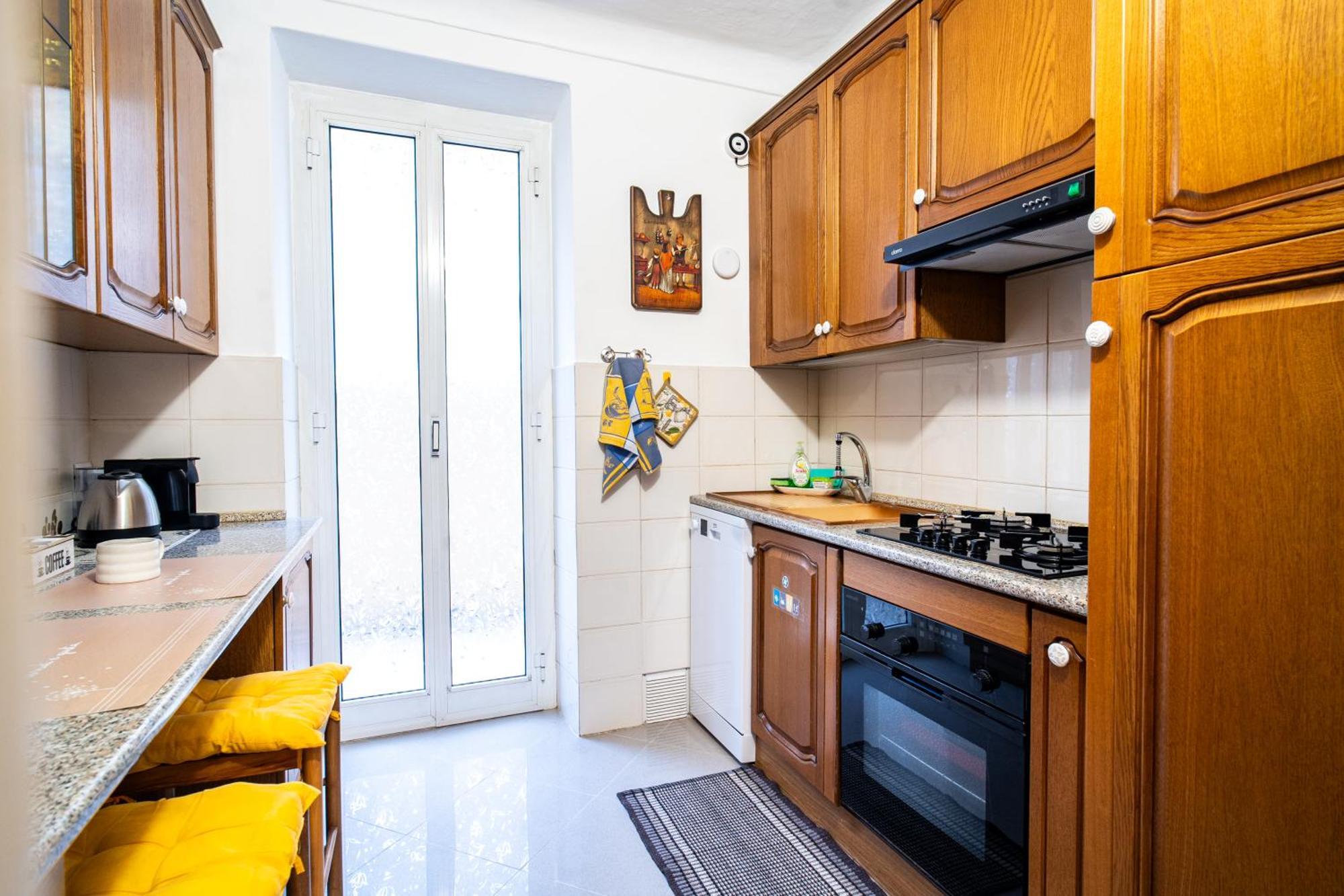 Casa Stefi Sunremo - Parcheggio Privato, 500 Mt Dalla Spiaggia Sanremo Luaran gambar