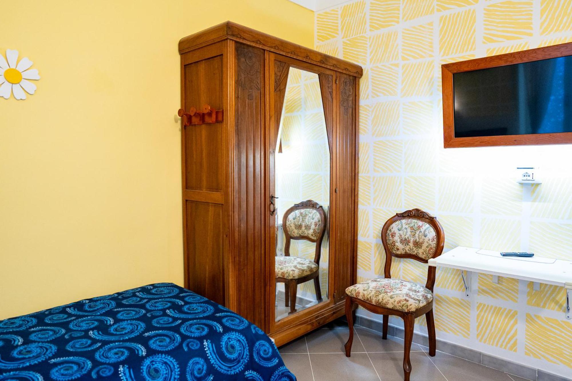 Casa Stefi Sunremo - Parcheggio Privato, 500 Mt Dalla Spiaggia Sanremo Luaran gambar