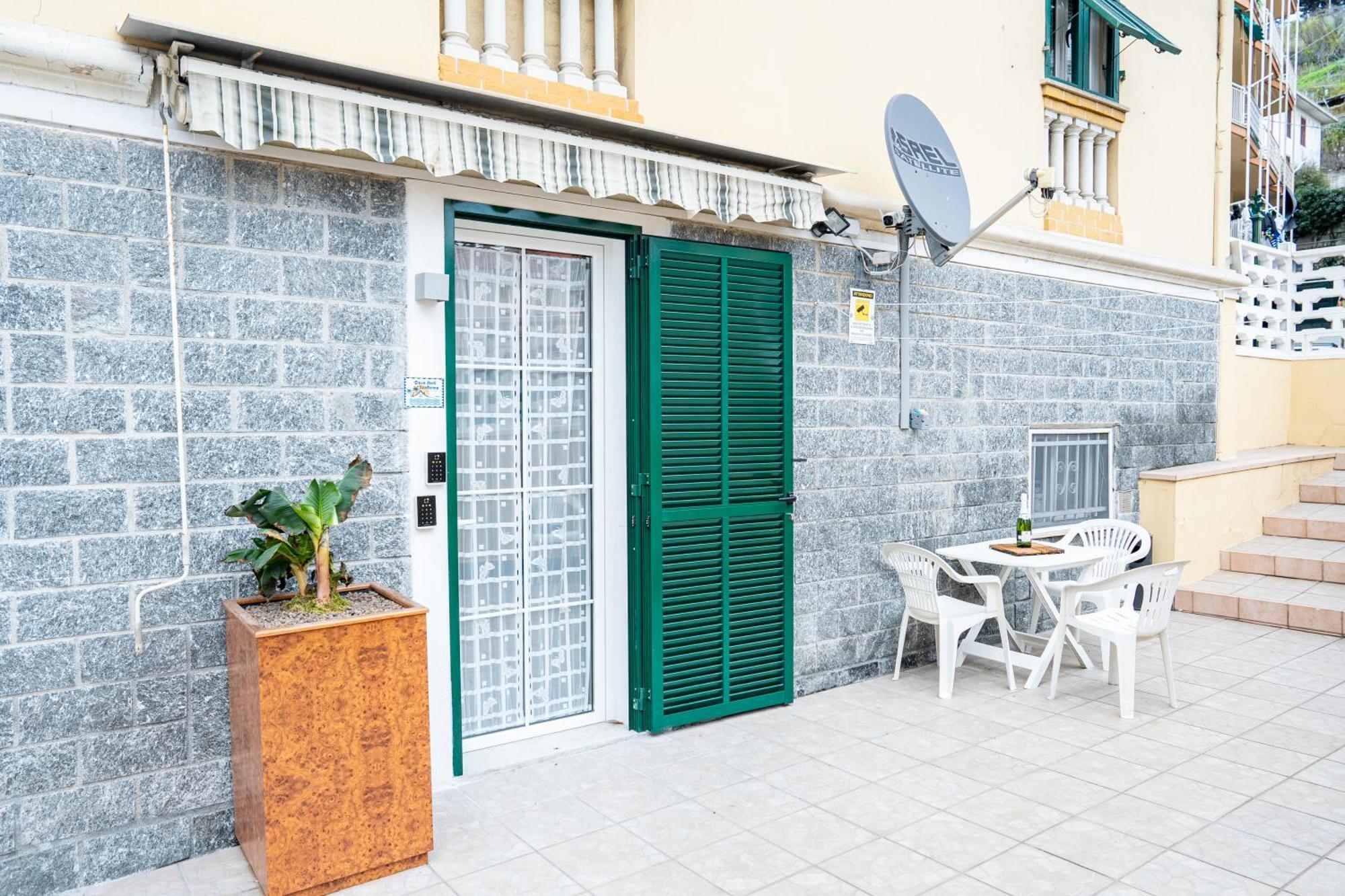 Casa Stefi Sunremo - Parcheggio Privato, 500 Mt Dalla Spiaggia Sanremo Luaran gambar